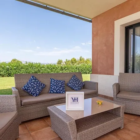 Villa Yourhouse Romani *