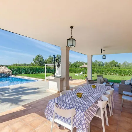 Yourhouse Romani Villa *