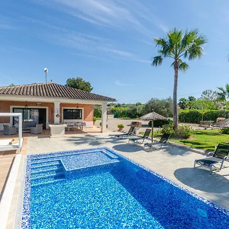 Villa Yourhouse Romani *